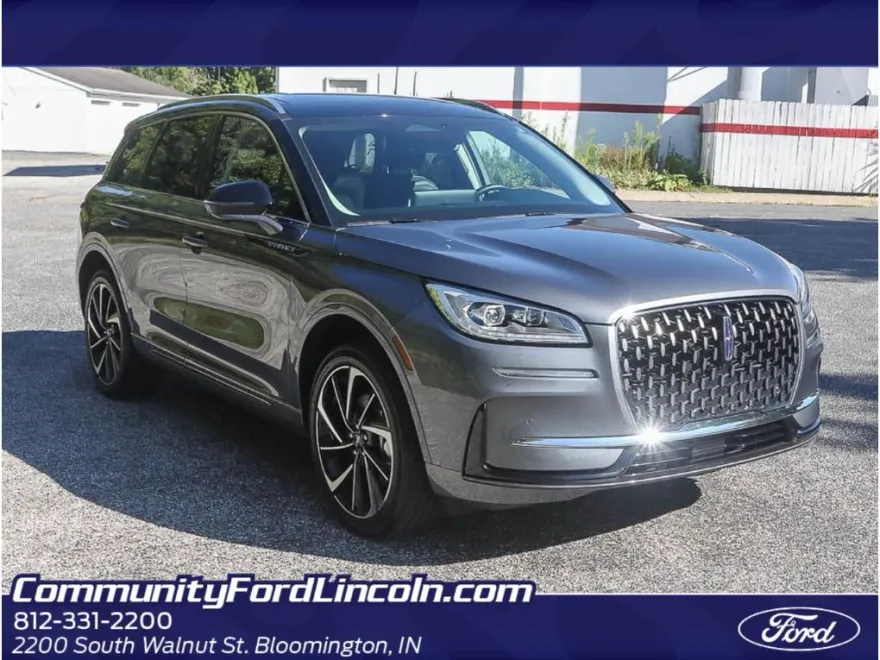 2024 Lincoln Corsair Grand Touring photo 1