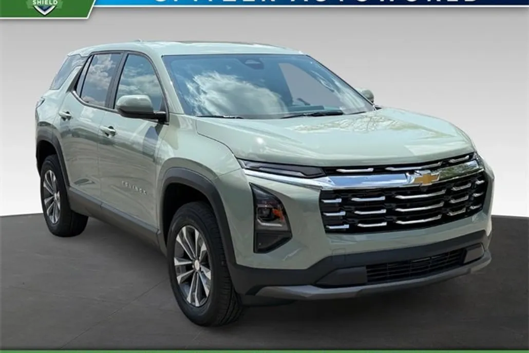 2026 Chevrolet Equinox LT photo 1