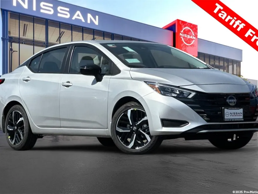 2025 Nissan Versa 1.6 SR photo 1