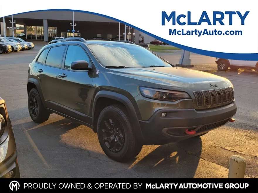 2019 Jeep Cherokee Trailhawk photo 1