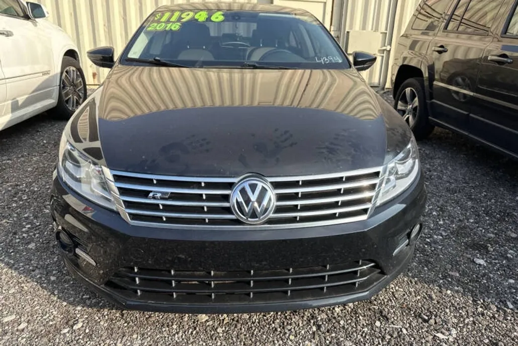 2016 Volkswagen CC 2.0T R-Line photo 1