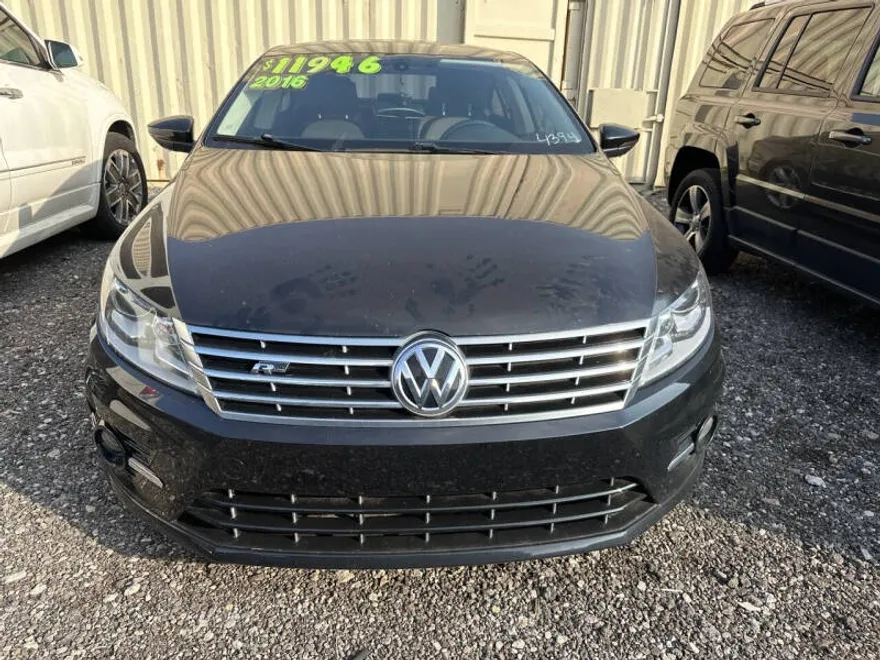 2016 Volkswagen CC 2.0T R-Line photo 1