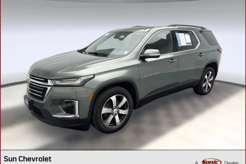 2023 Chevrolet Traverse Leather photo 1