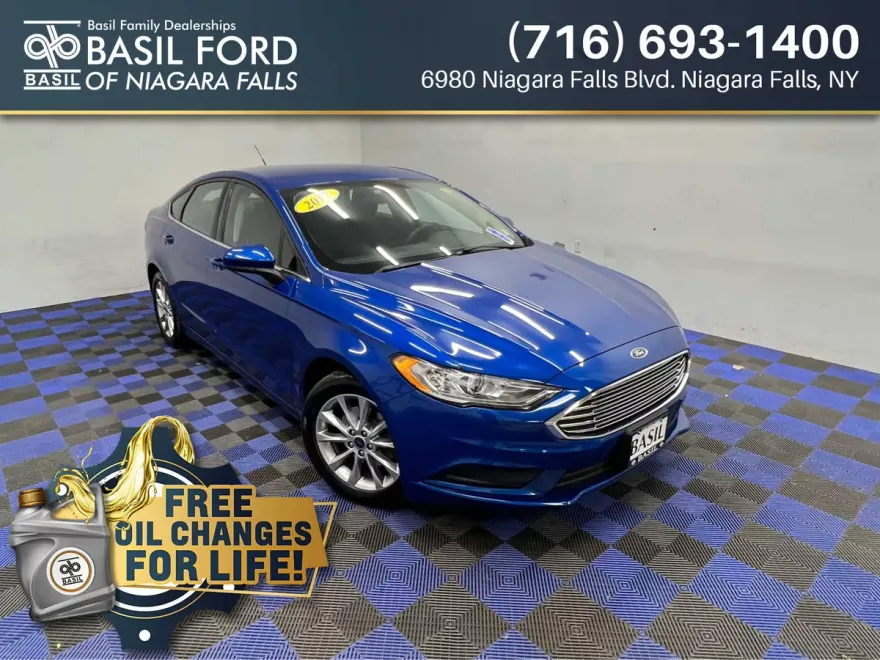 2017 Ford Fusion SE photo 1