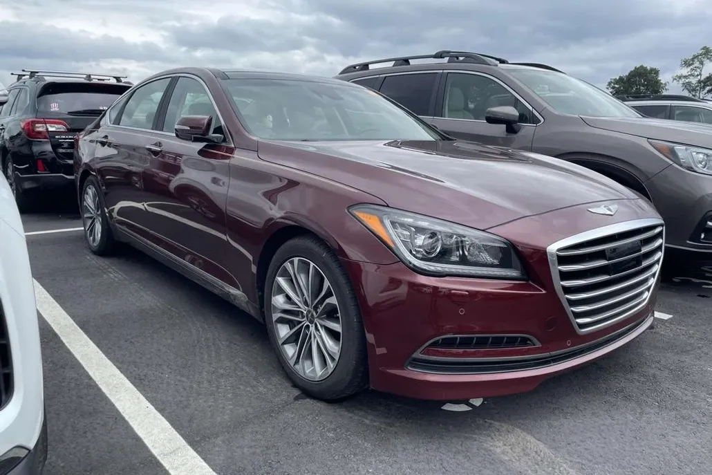 2015 Hyundai Genesis 3.8 photo 1