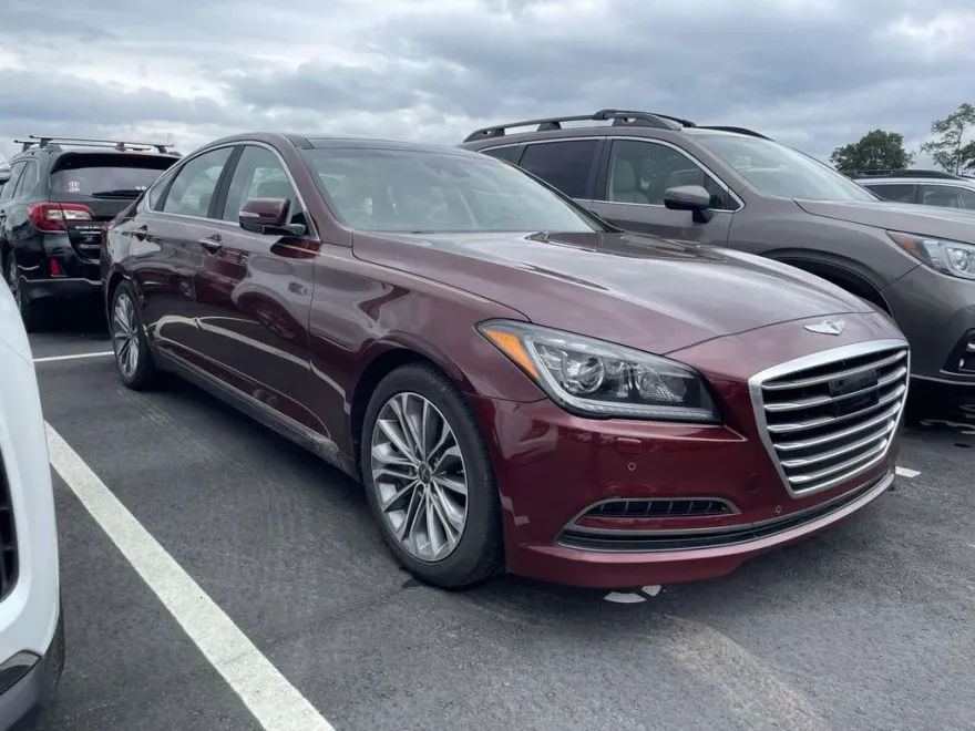 2015 Hyundai Genesis 3.8 photo 1