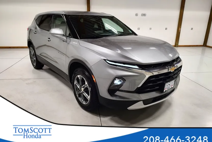 2025 Chevrolet Blazer 2LT photo 1