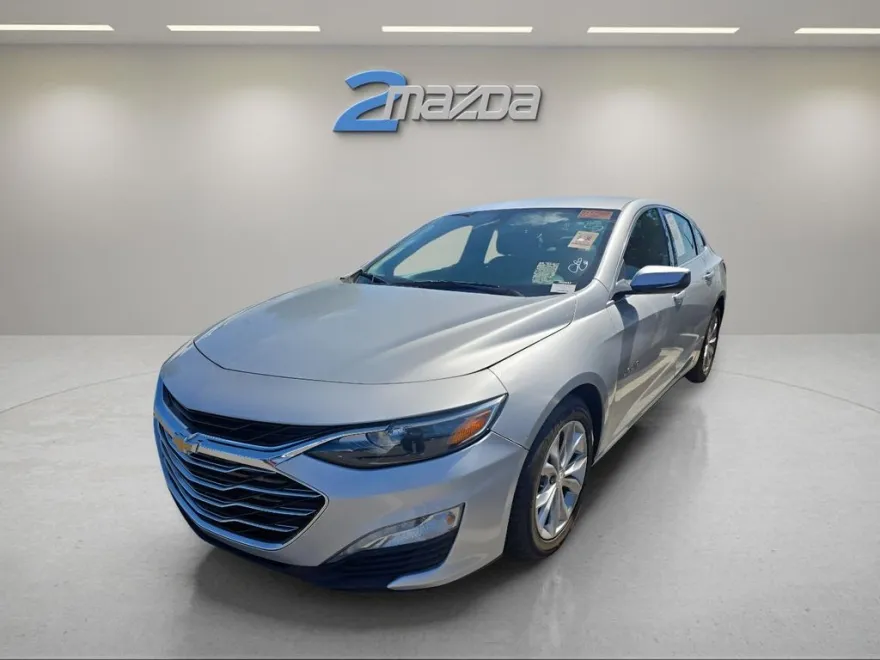 2021 Chevrolet Malibu 1LT photo 1