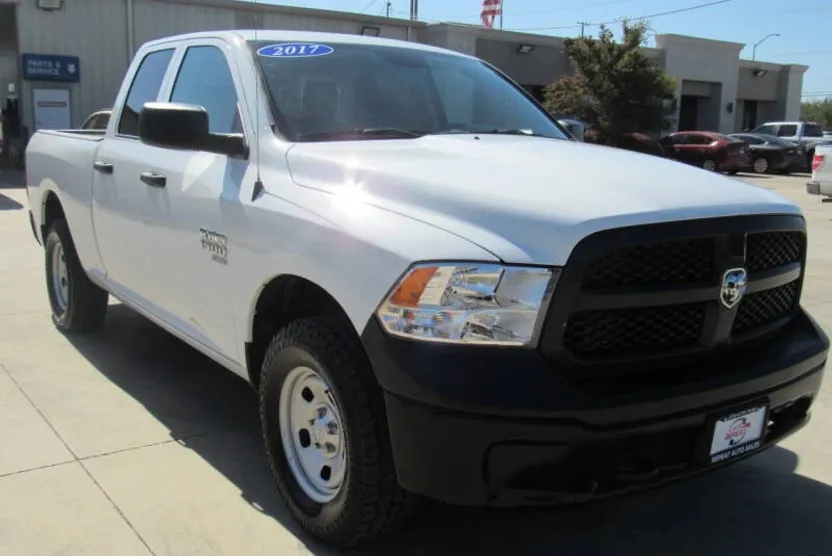 2019 Ram 1500 Tradesman photo 1