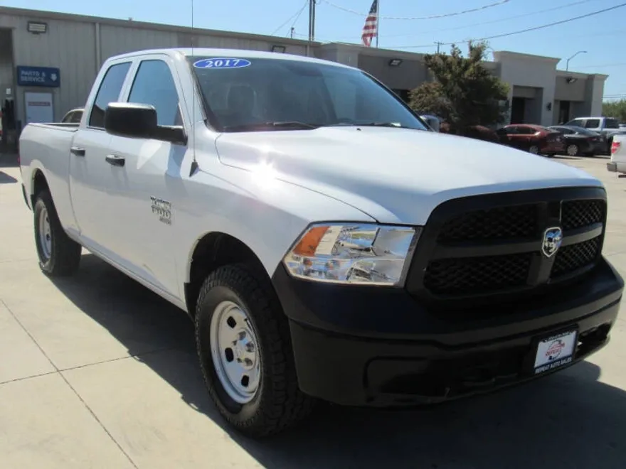 2019 Ram 1500 Tradesman photo 1
