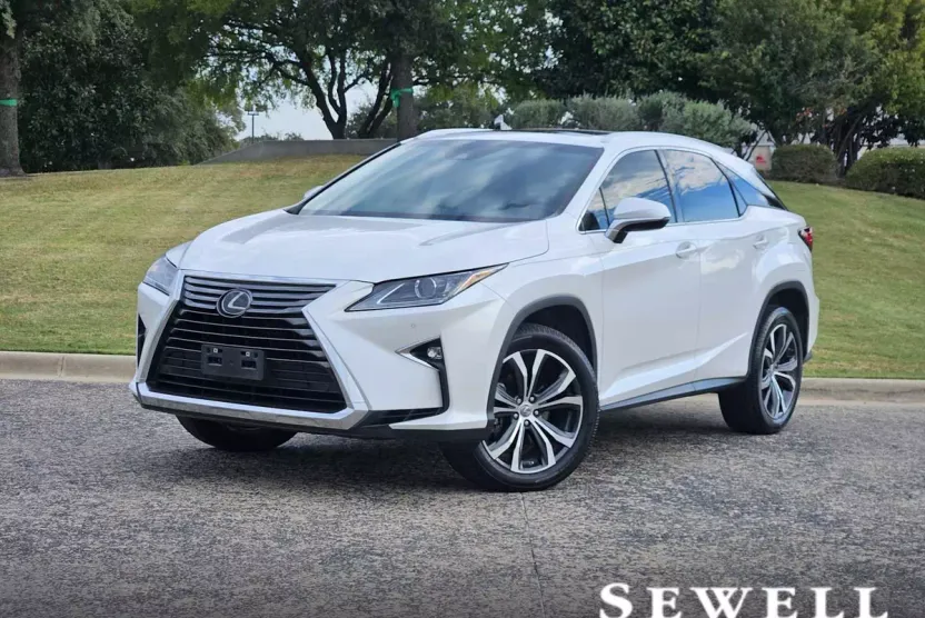 2017 Lexus RX photo 1