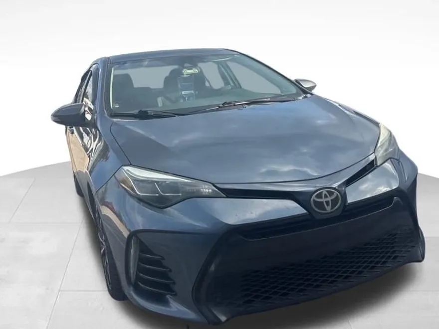 2017 Toyota Corolla L photo 1