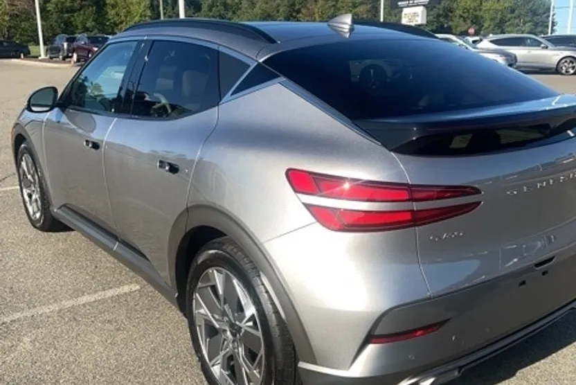 2024 Genesis GV60 RWD photo 1