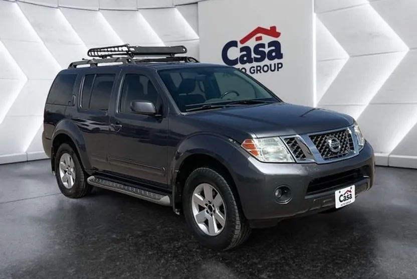 2012 Nissan Pathfinder SV photo 1