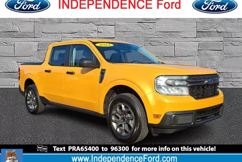 2023 Ford Maverick XLT photo 1