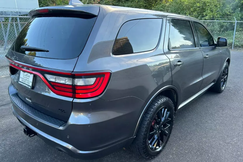 2016 Dodge Durango R/T photo 1