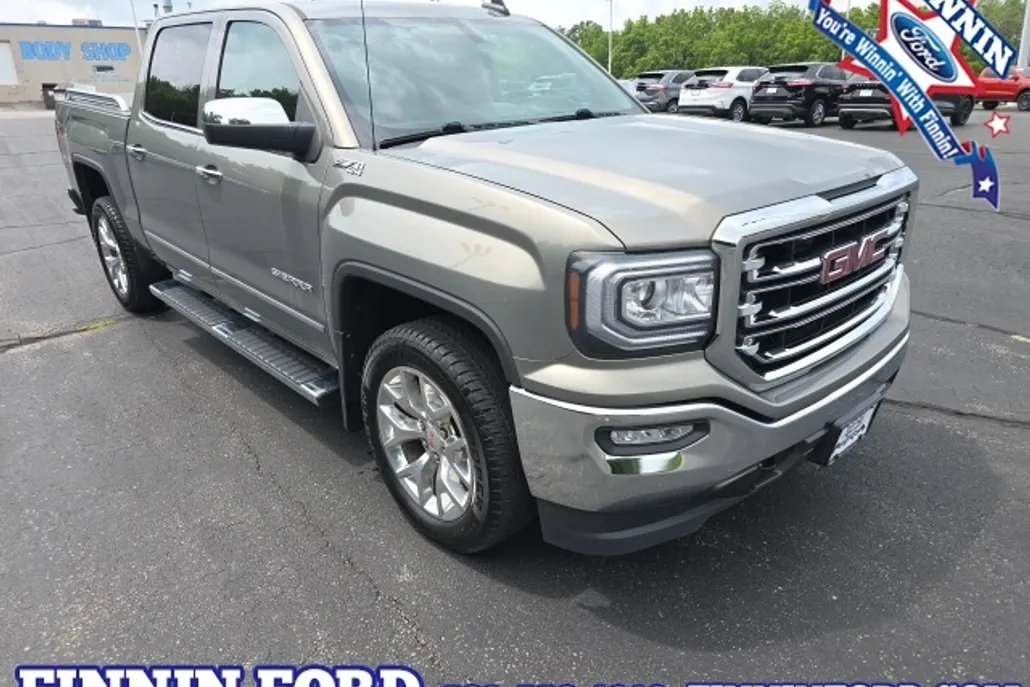 2017 Gmc Sierra 1500 SLT photo 1