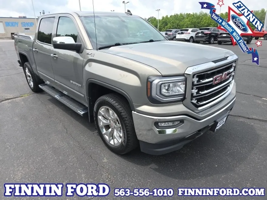 2017 Gmc Sierra 1500 SLT photo 1