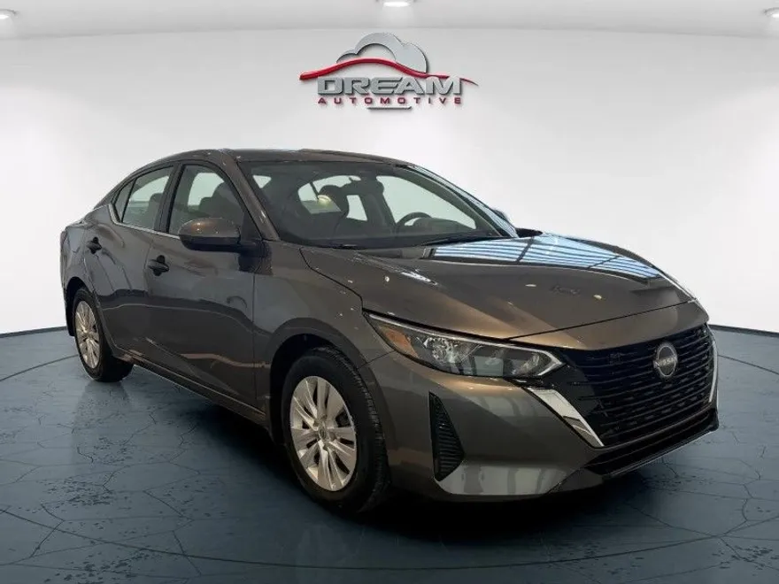 2025 Nissan Sentra S photo 1