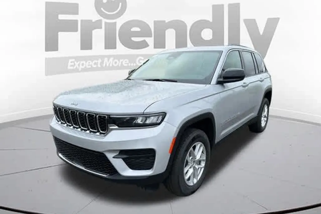 2025 Jeep Grand Cherokee Laredo X photo 1