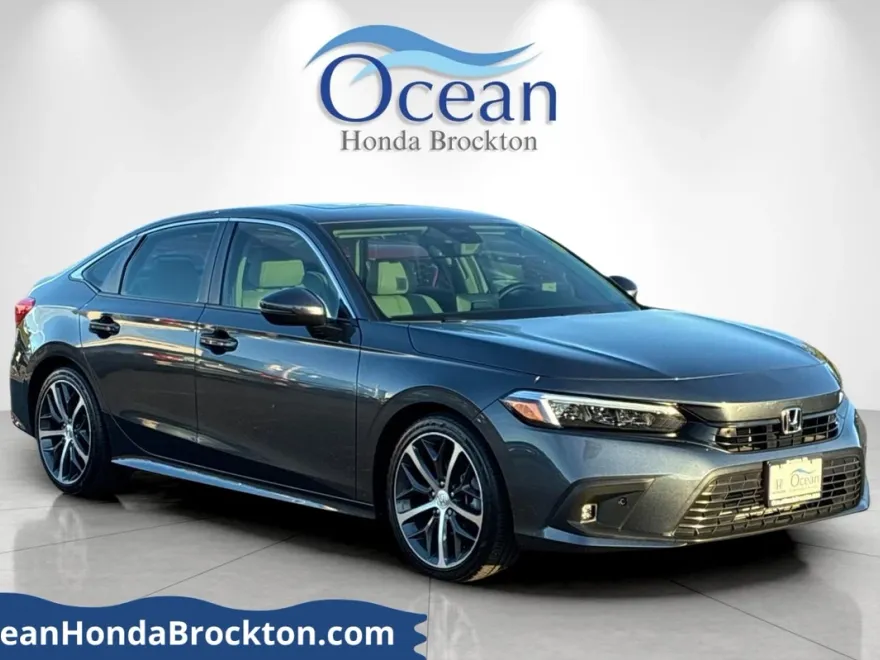 2024 Honda Civic Touring photo 1