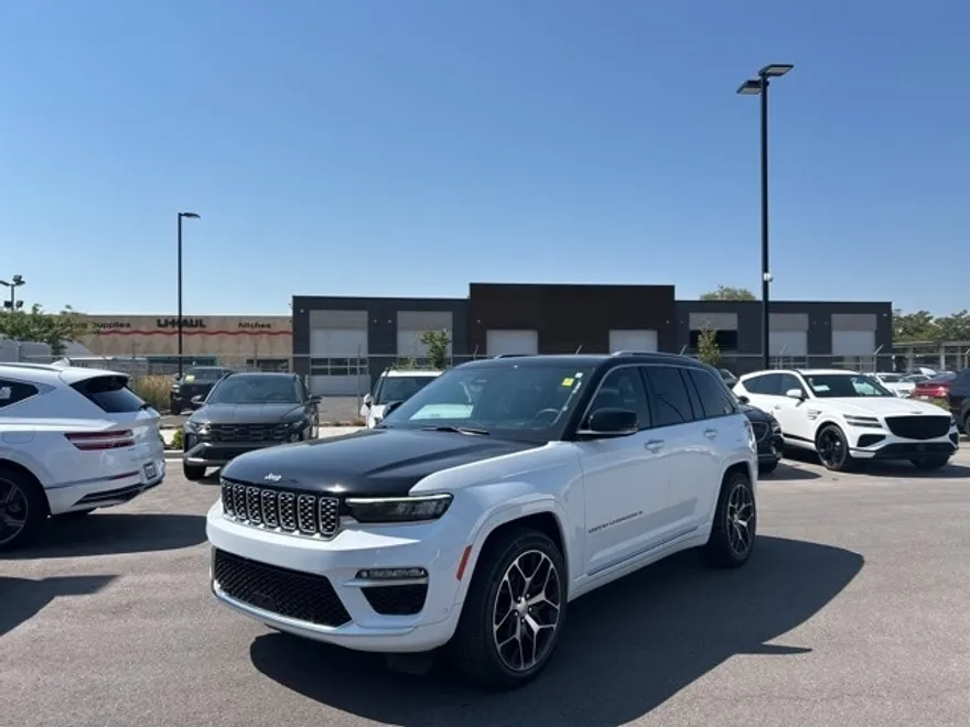 2023 Jeep Grand Cherokee Summit photo 1