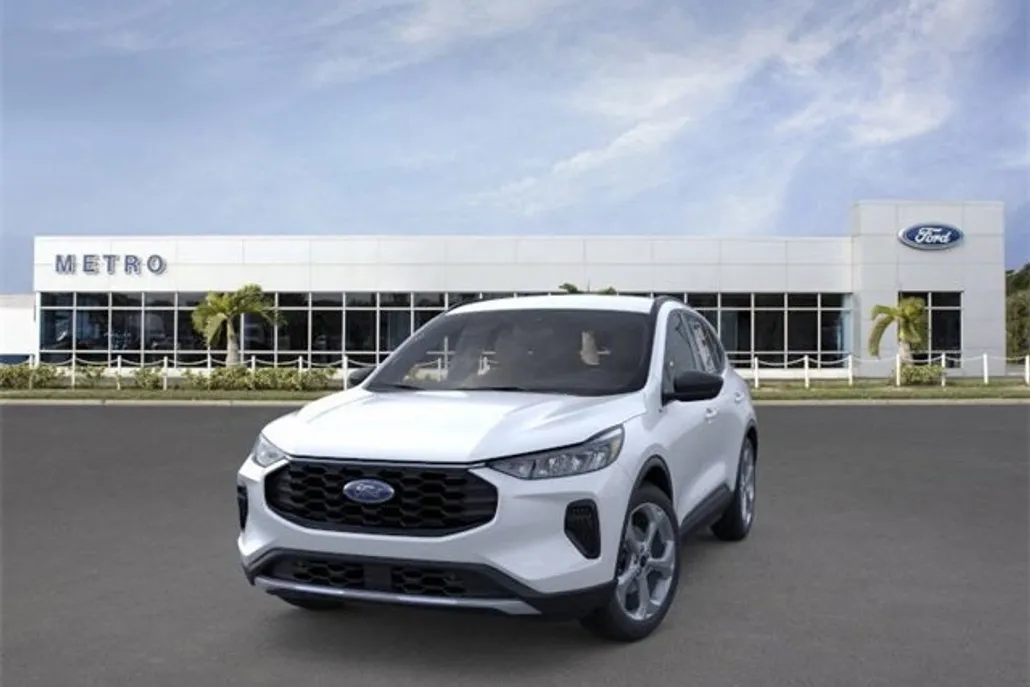 2025 Ford Escape Hybrid ST-Line photo 1