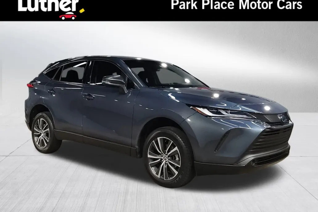 2023 Toyota Venza LE photo 1