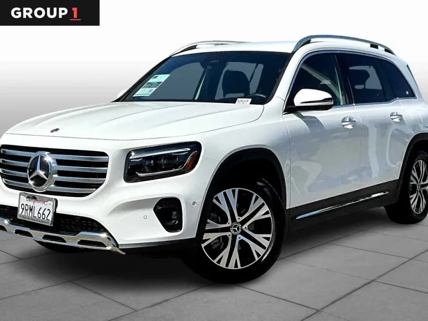 2025 Mercedes Benz GLB 250 photo 1