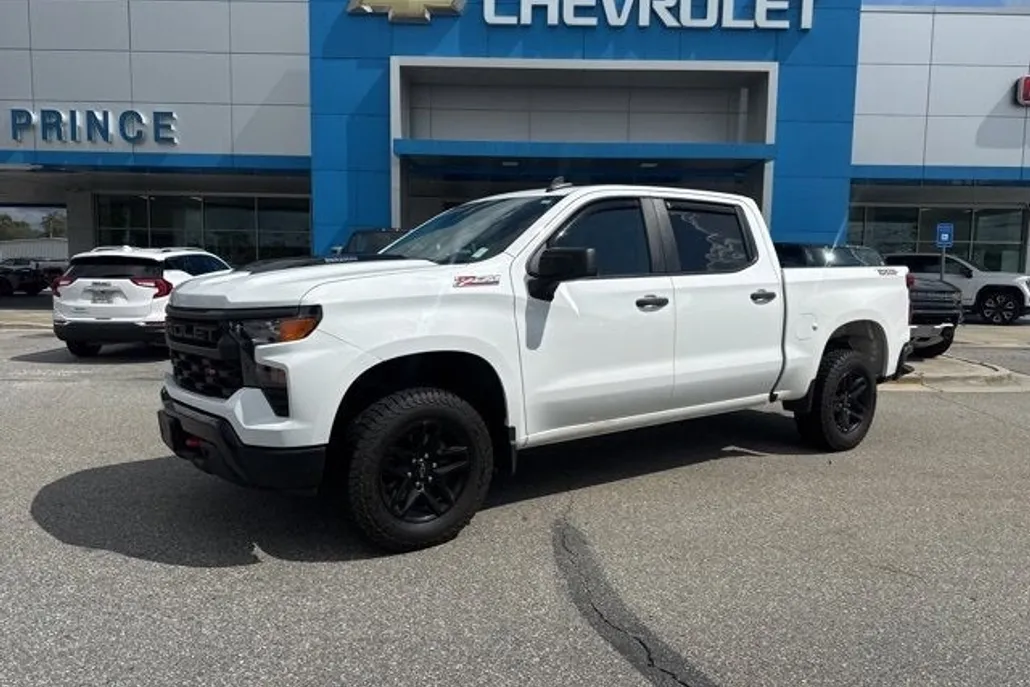 2022 Chevrolet Silverado 1500 Custom Trail Boss photo 1