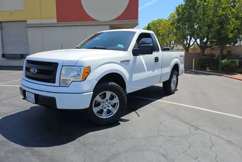 2013 Ford F-150 photo 1