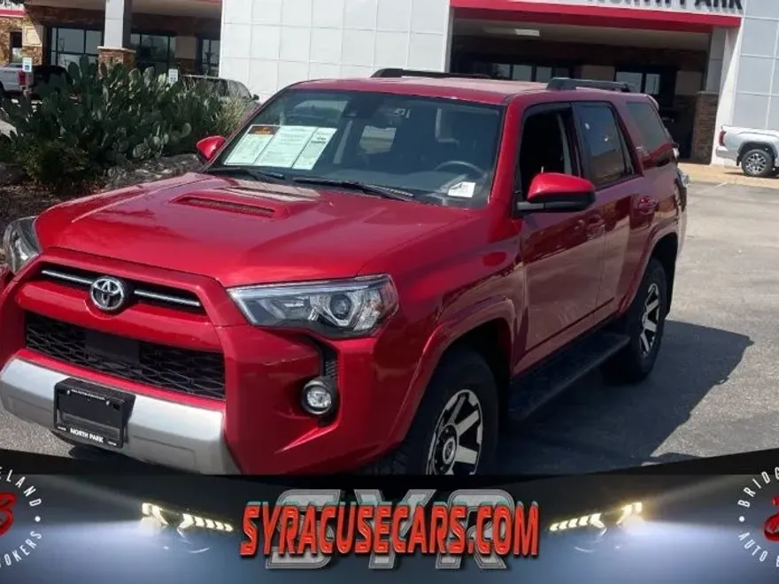 2024 Toyota 4Runner TRD Off-Road photo 1