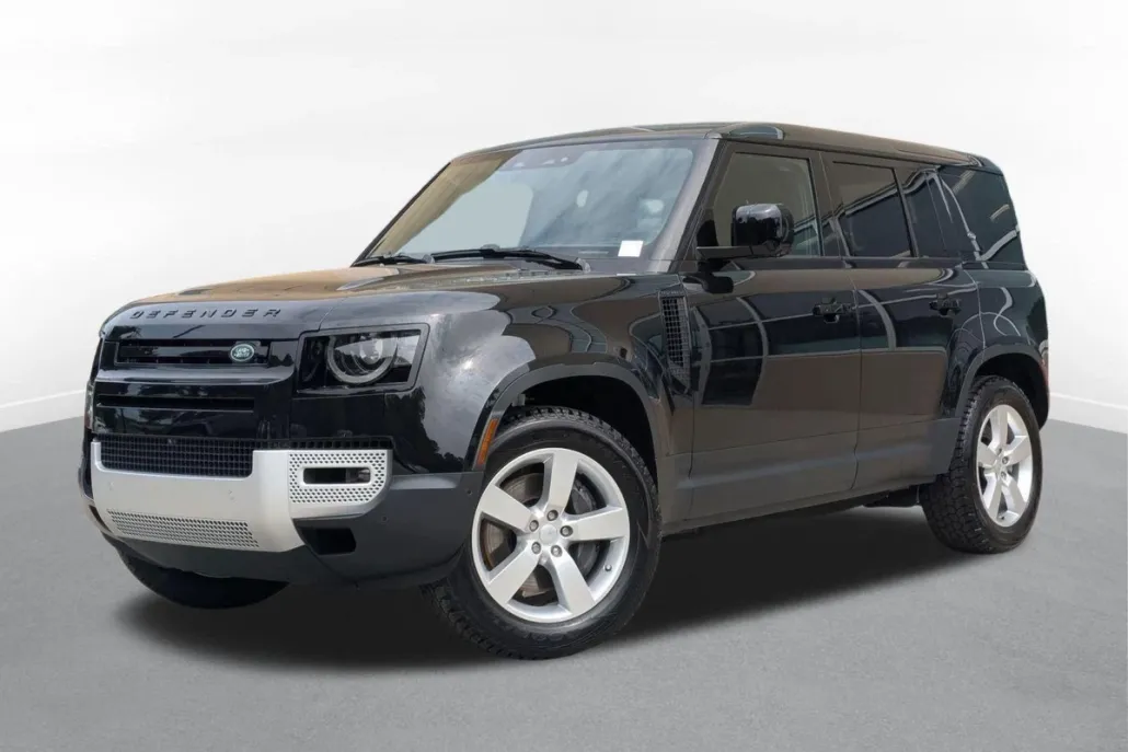 2024 Land Rover Defender 110 SE photo 1