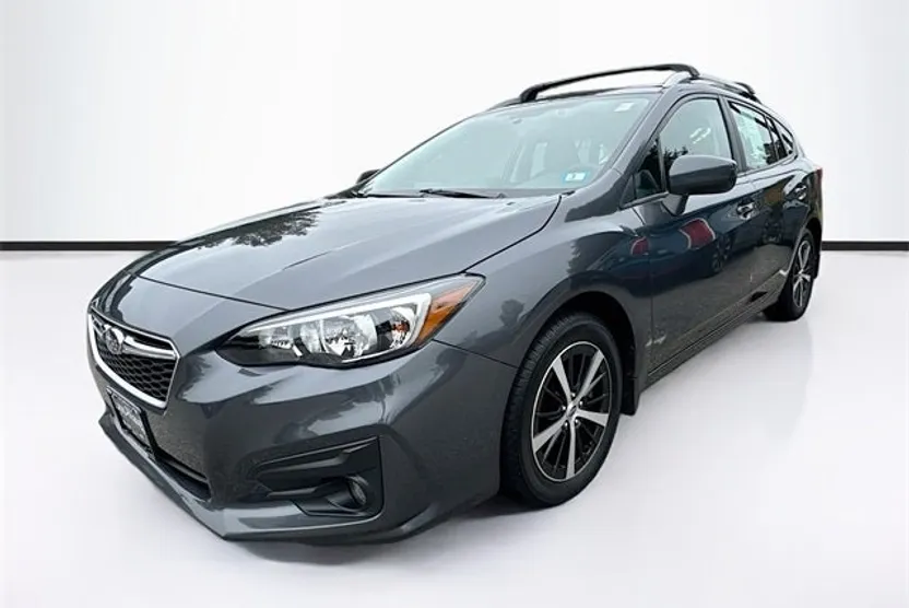2019 Subaru Impreza 2.0i Premium photo 1