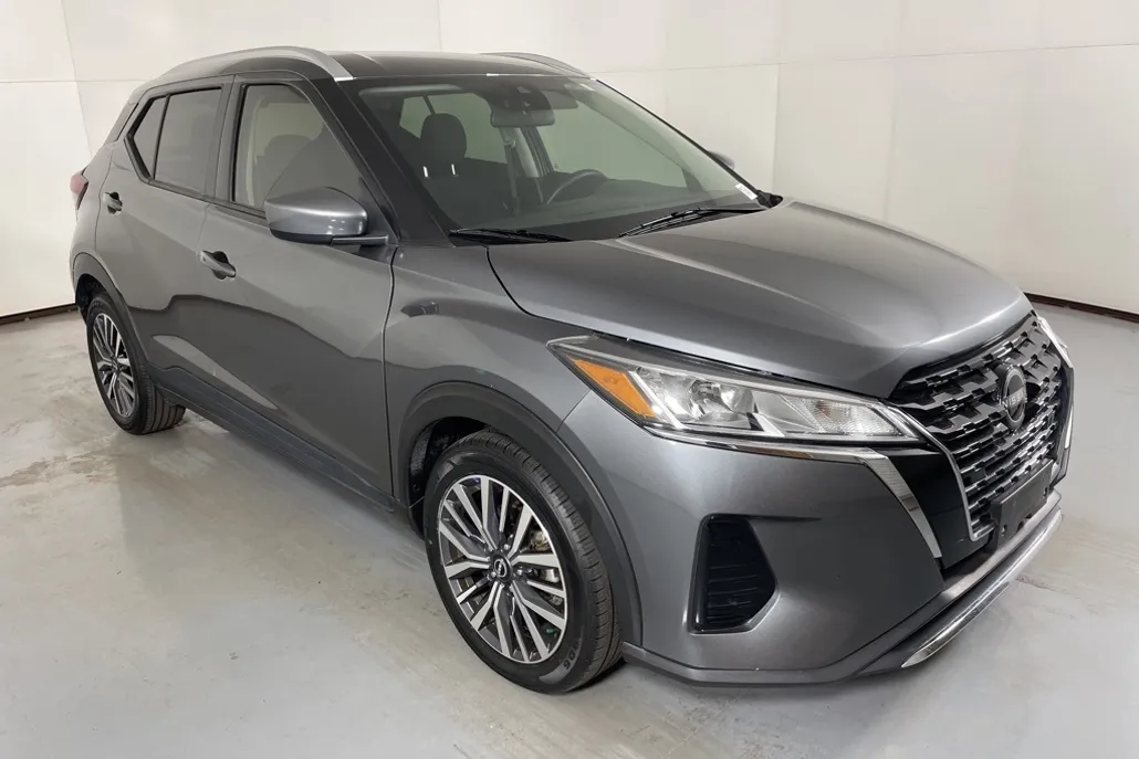 2024 Nissan Kicks SV photo 1