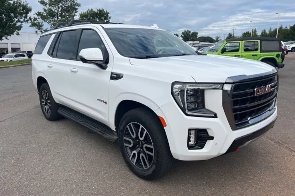 2024 Gmc Yukon AT4 photo 1