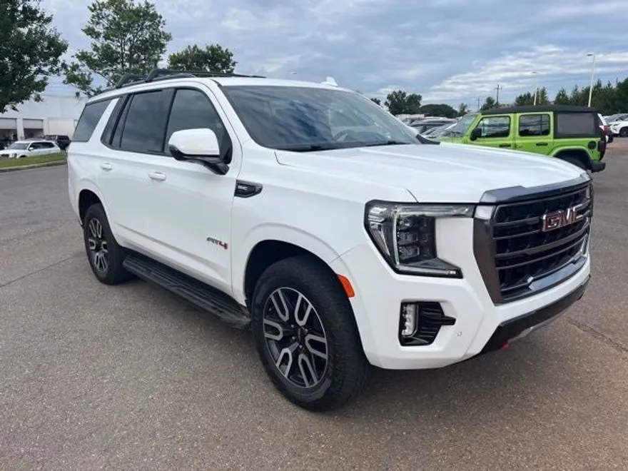 2024 Gmc Yukon AT4 photo 1