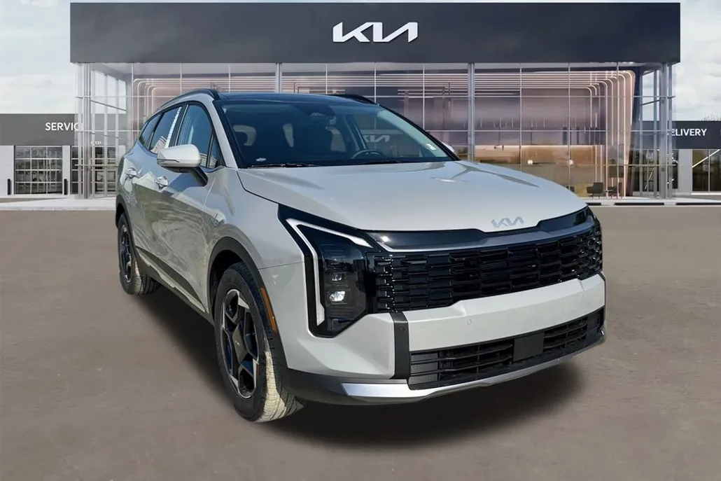 2026 Kia Sportage EX photo 1