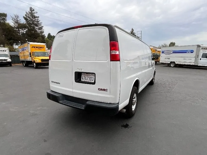 2020 Gmc Savana photo 1