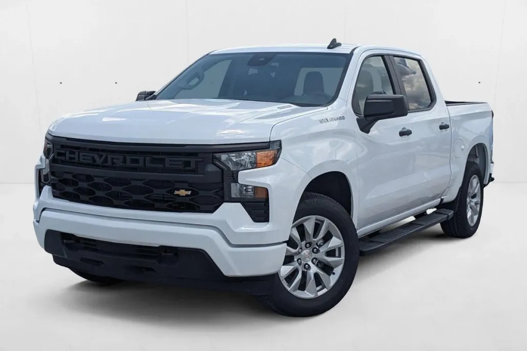 2025 Chevrolet Silverado 1500 Custom photo 1