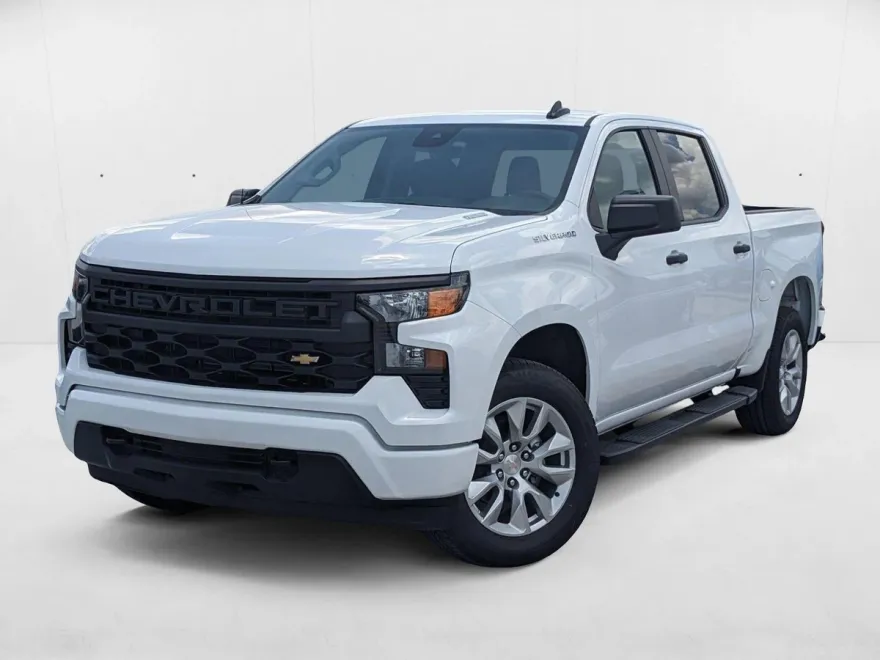 2025 Chevrolet Silverado 1500 Custom photo 1