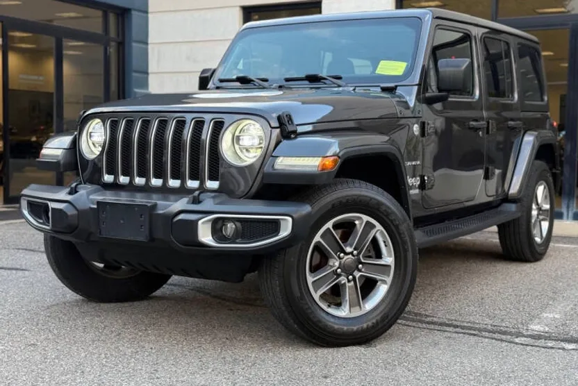 2018 Jeep Wrangler Unlimited Sahara photo 1