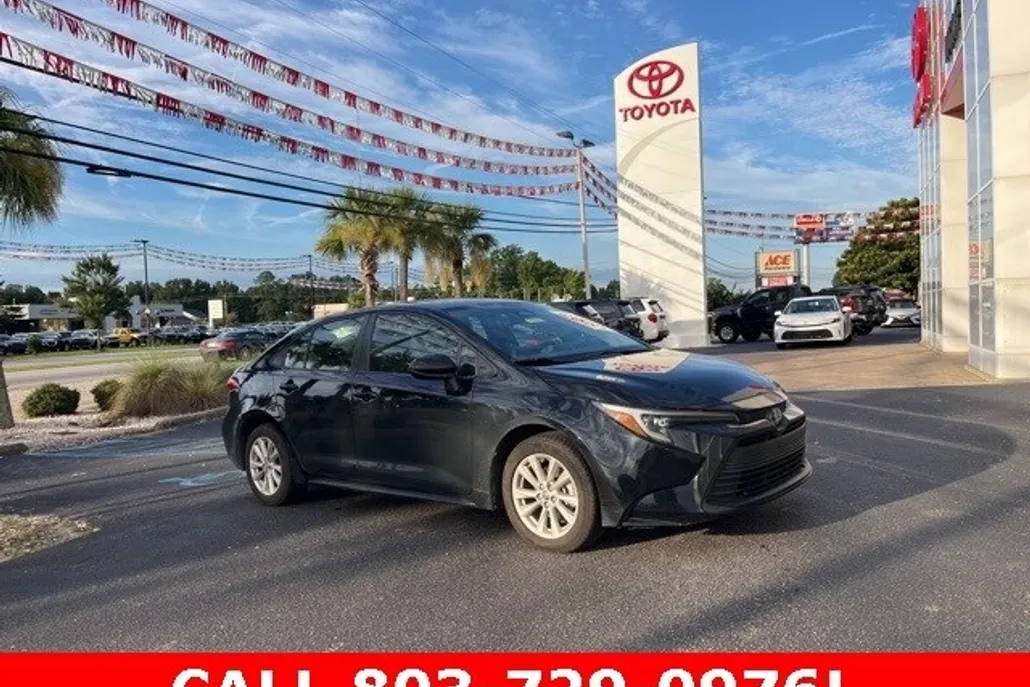 2024 Toyota Corolla Hybrid LE photo 1
