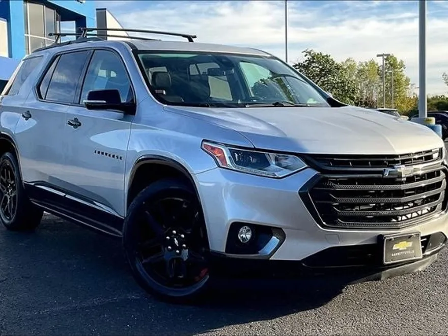 2018 Chevrolet Traverse Premier photo 1