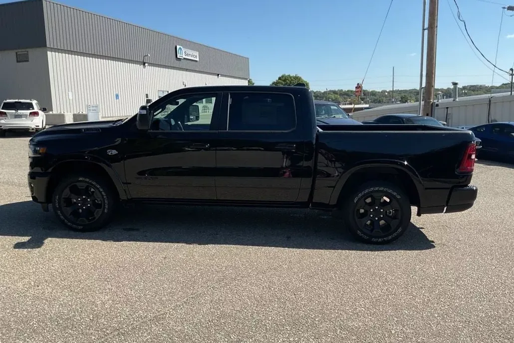 2026 Ram 1500 Big Horn photo 1