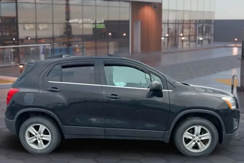 2016 Chevrolet Trax LT photo 1