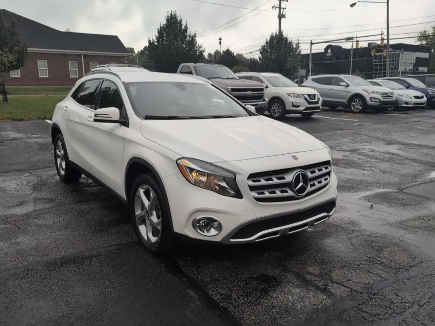 2018 Mercedes Benz GLA 250 4MATIC photo 1