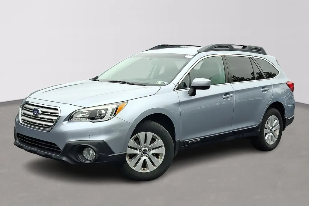 2017 Subaru Outback 2.5i Premium photo 1