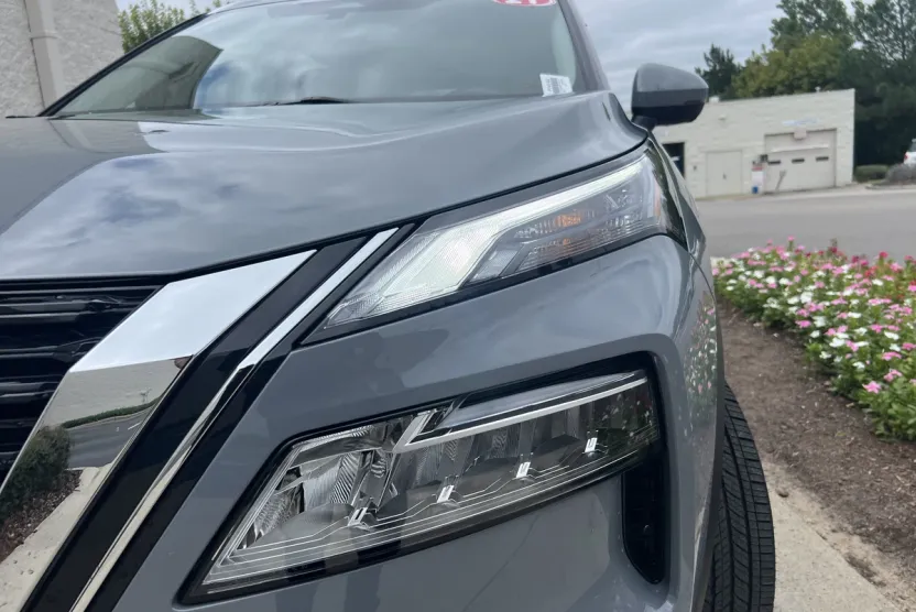 2021 Nissan Rogue SL photo 1