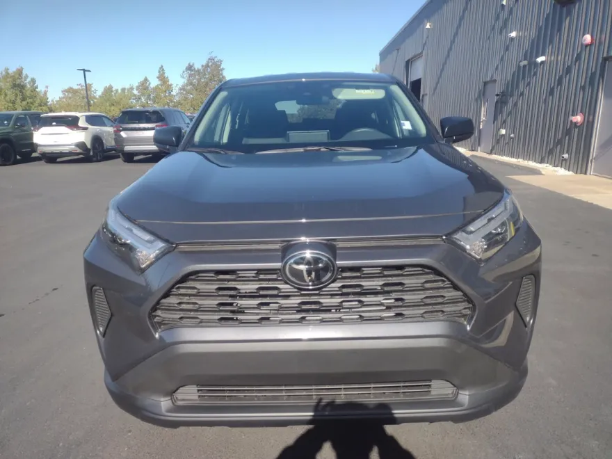 2025 Toyota RAV4 LE photo 1